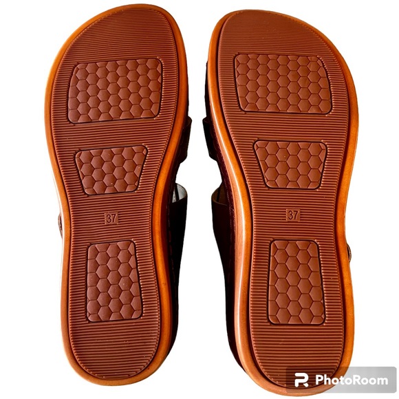 Size 7 Leather Summer sandals wedge Slip on Mules brown lightweight, like new. - Picture 5 of 12